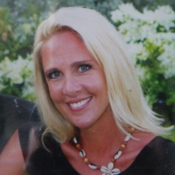 Meet your Posher, Kim - Picture 1 of 2